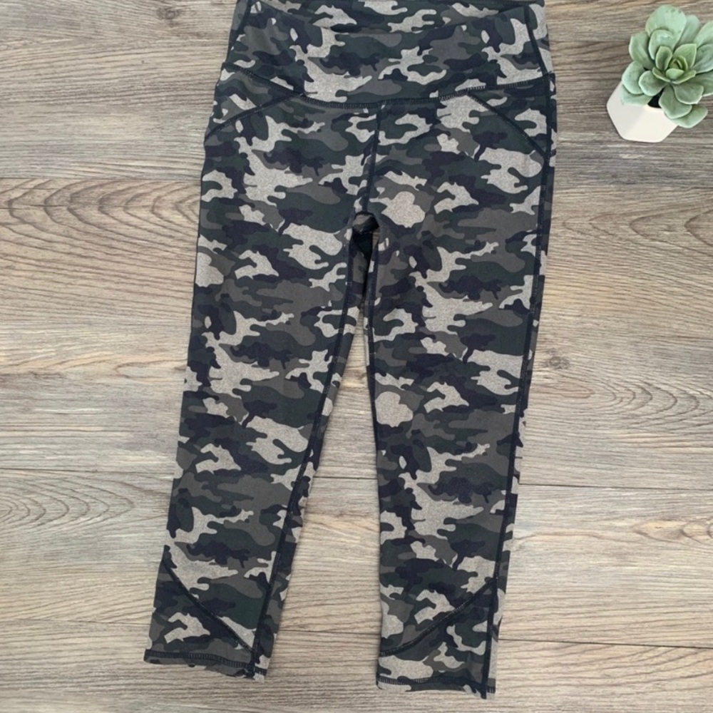 Fabletics Camo Leggings XS